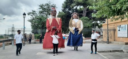 Els Gegants i Cabuts de Godella tornen als carrers el dia del patró